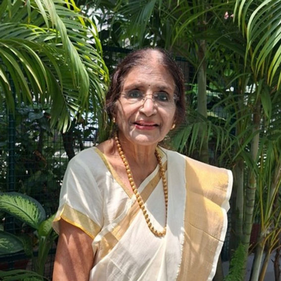 Lakshmi Kannan Profile Photo_edited.jpg
