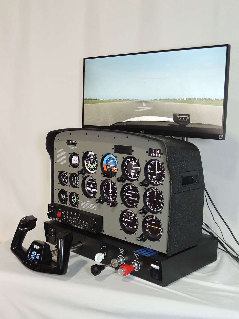 Thumbnail: FSW Flight Simulator Mini Analog Cockpit