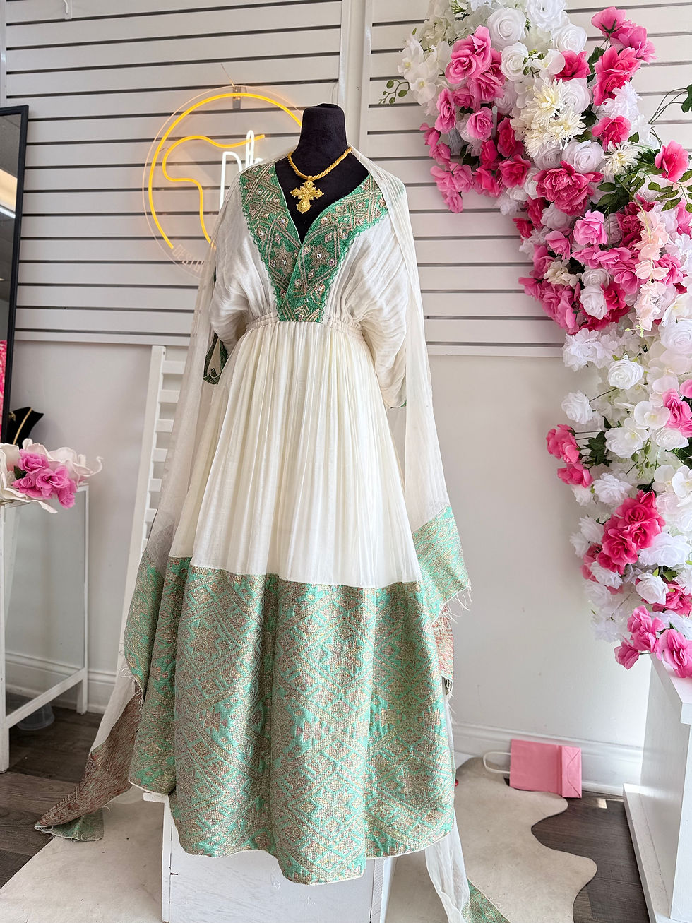 Thumbnail: ✨ 𝐄𝐦𝐞𝐫𝐚𝐥𝐝  𝐦𝐢𝐧𝐭 𝐆𝐫𝐚𝐜𝐞 𝐅𝐚𝐬𝐢𝐤𝐚 