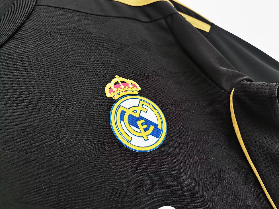Küçük resim: Real Madrid 11/12 Deplasman Forması
