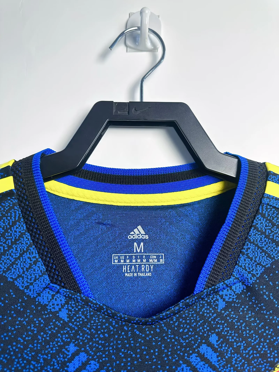 Küçük resim: Manchester United 21/22 Alternatif Forması