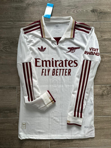 Arsenal 25/26 Uzun Kollu Martin Odegaard Alternatif Forması