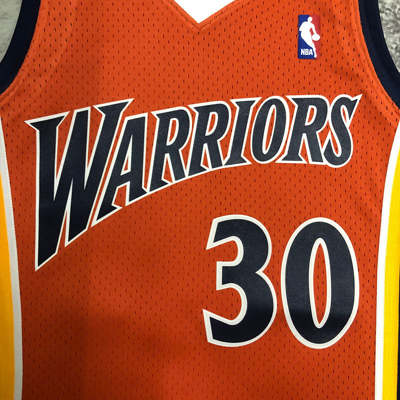 Küçük resim: Golden State Warriors x Curry Hardwood Classics Forması