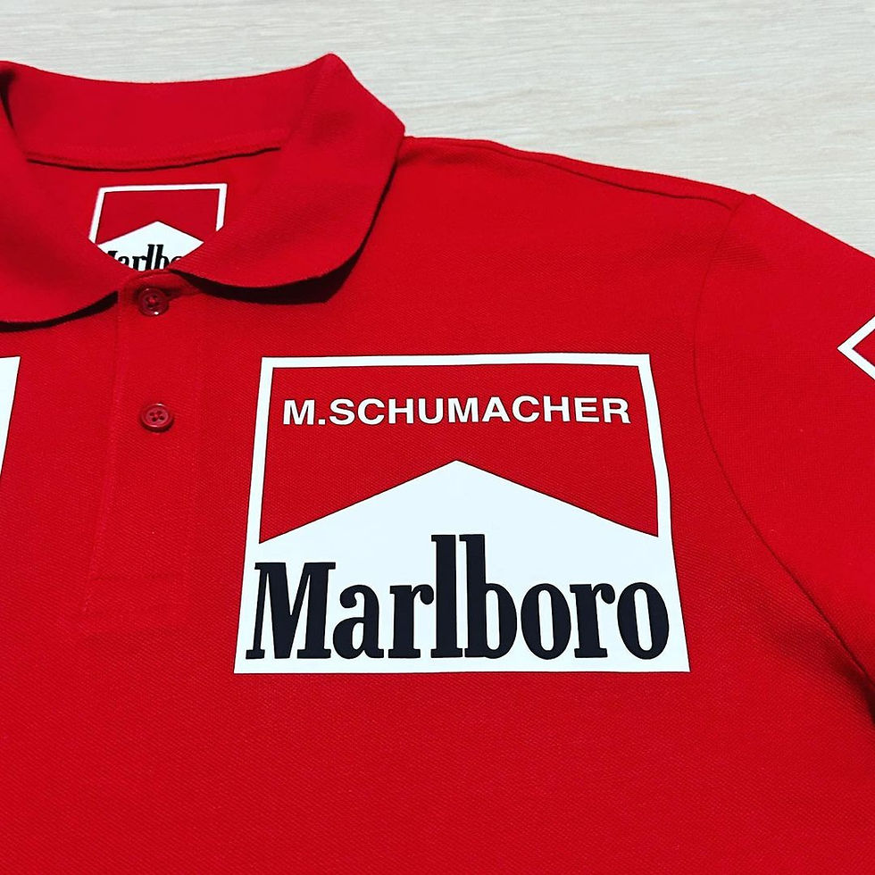 Küçük resim: Scuderia Ferrari F1 Team x Michael Schumacher Race Suit Design Polo Shirt