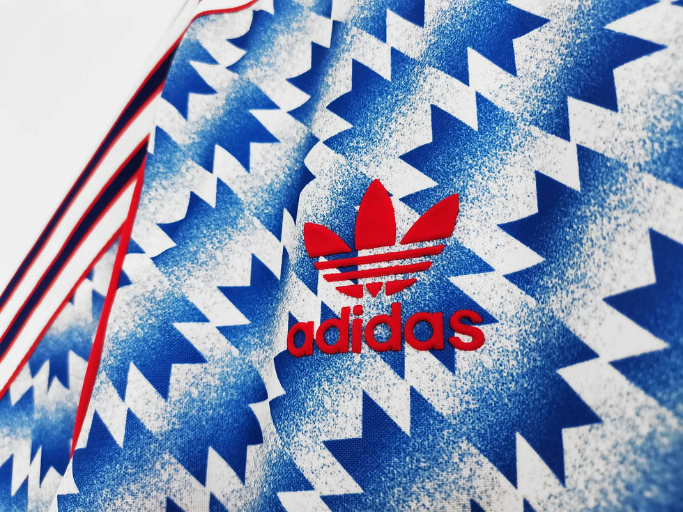 Küçük resim: Manchester United 90/92 Uzun Kollu Deplasman Forması