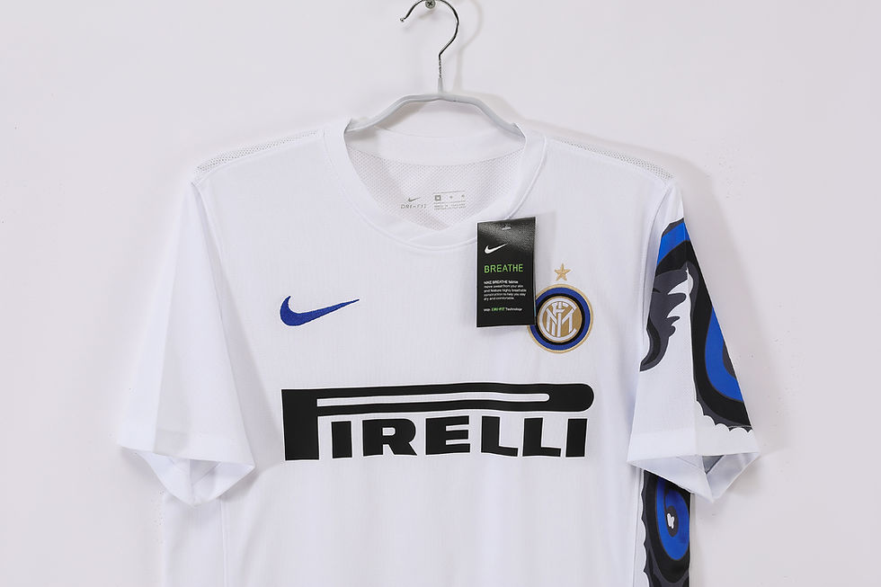 Küçük resim: Inter 10/11 Deplasman Forması