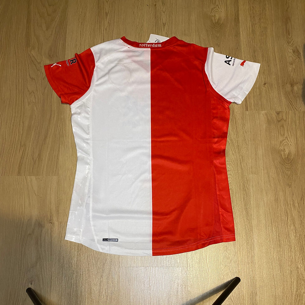 Küçük resim: Feyenoord 11/12 Kadın İç Saha Forması - HEMEN KARGO