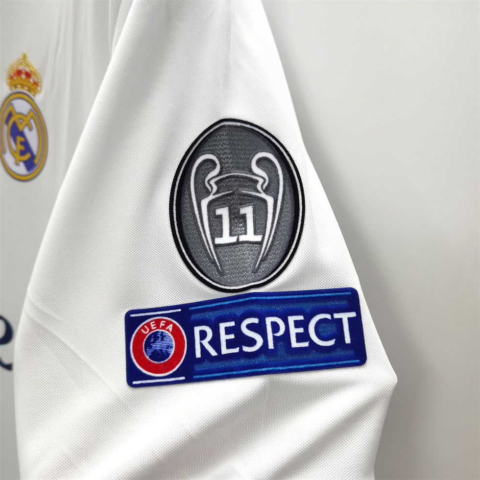 Küçük resim: Real Madrid 16/17 İç Saha Forması