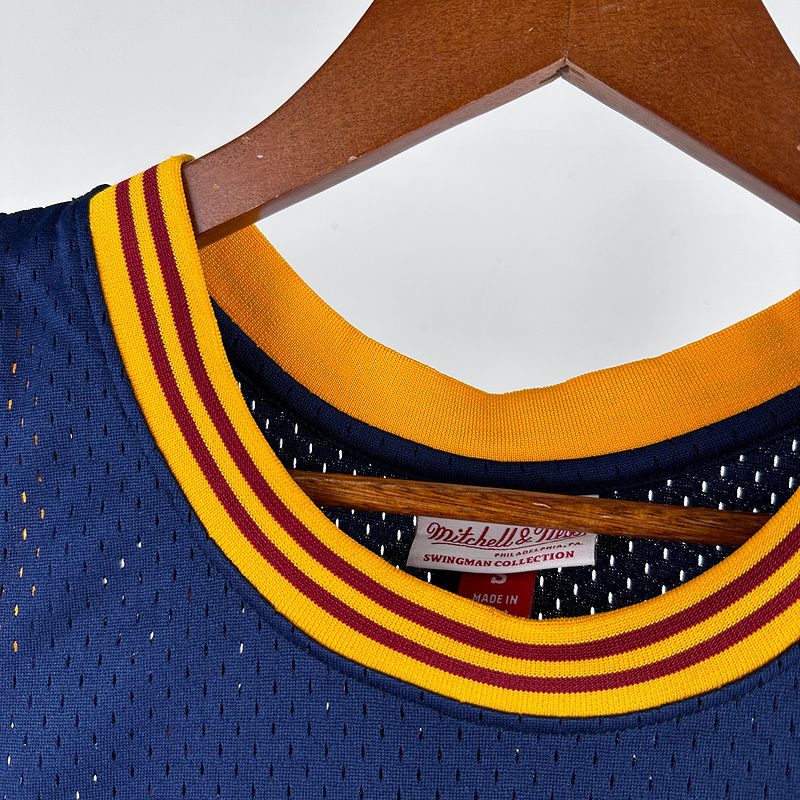 Küçük resim: Cleveland Cavaliers 15/16 LeBron James Forması