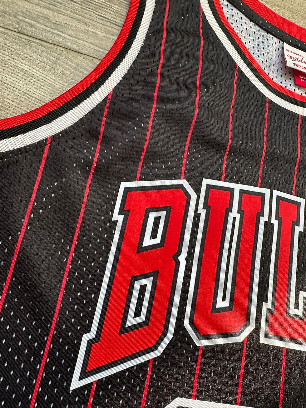 Küçük resim: Chicago Bulls 97/98 Scottie Pippen Forması - Hemen Kargo