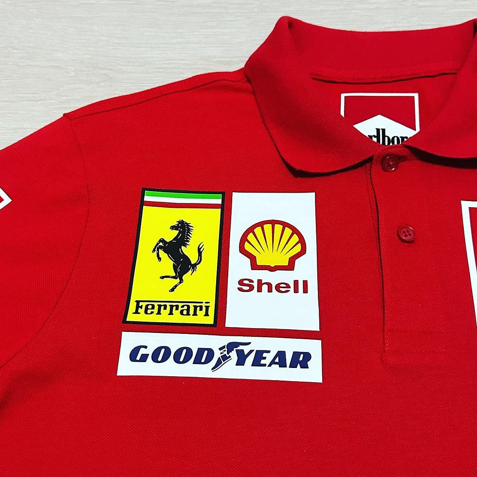 Küçük resim: Scuderia Ferrari F1 Team x Michael Schumacher Race Suit Design Polo Shirt