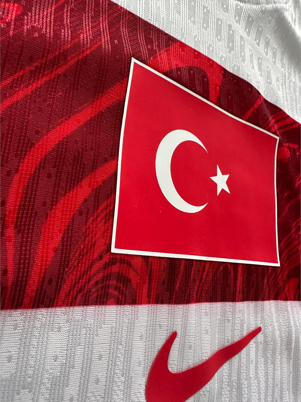 Küçük resim: Türkiye 26/27 Deplasman Forması - Hemen Kargo