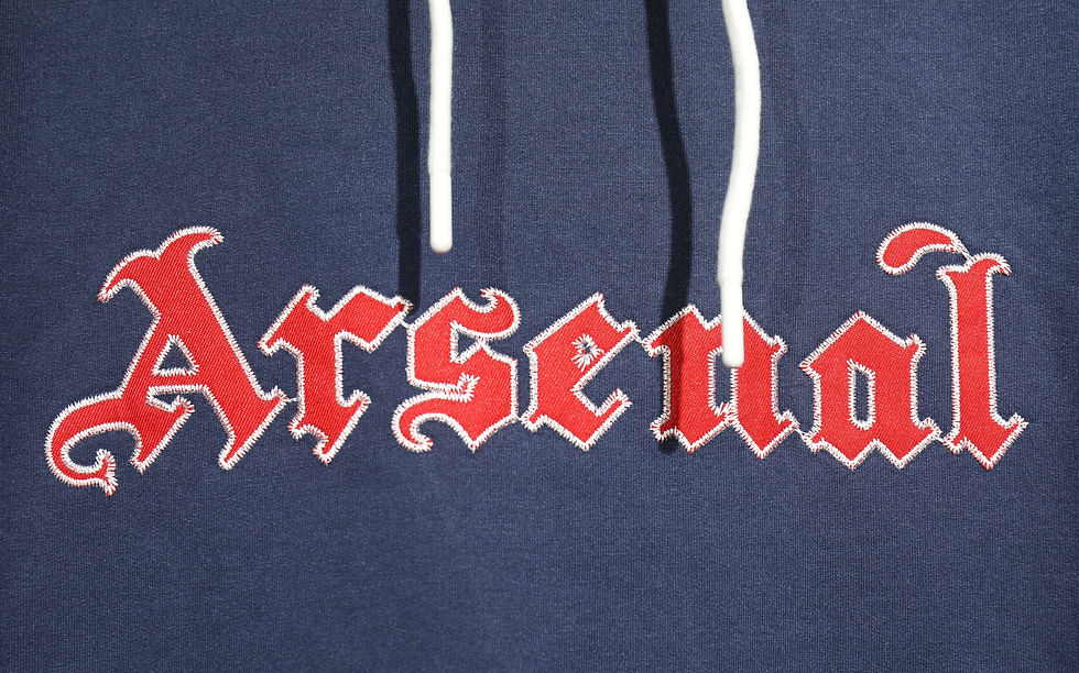 Küçük resim: Arsenal 25/26 Hoodie Antrenman Seti