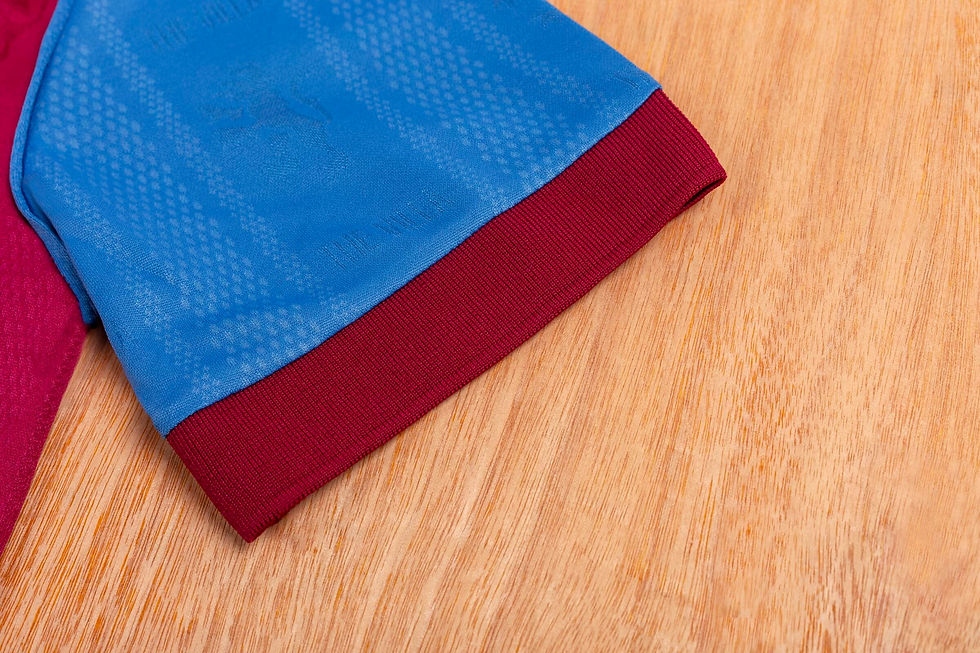 Küçük resim: Aston Villa 96/97 İç Saha Forması