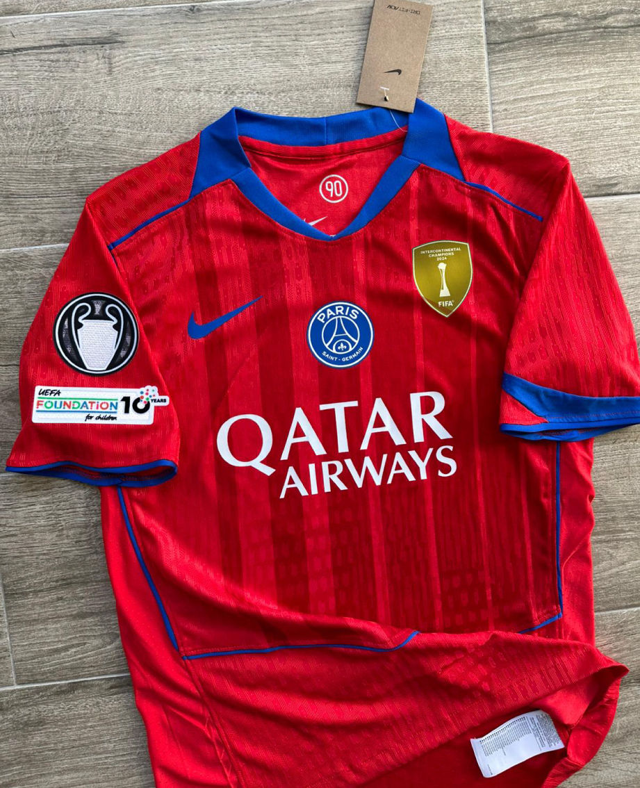 Küçük resim: PSG 25/26 Alternatif Forması