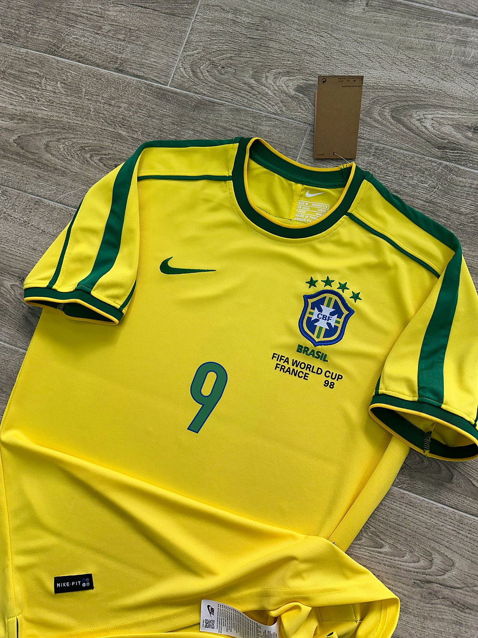 Küçük resim: Brezilya 1998 Ronaldo Nazario İç Saha Forması - Hemen Kargo