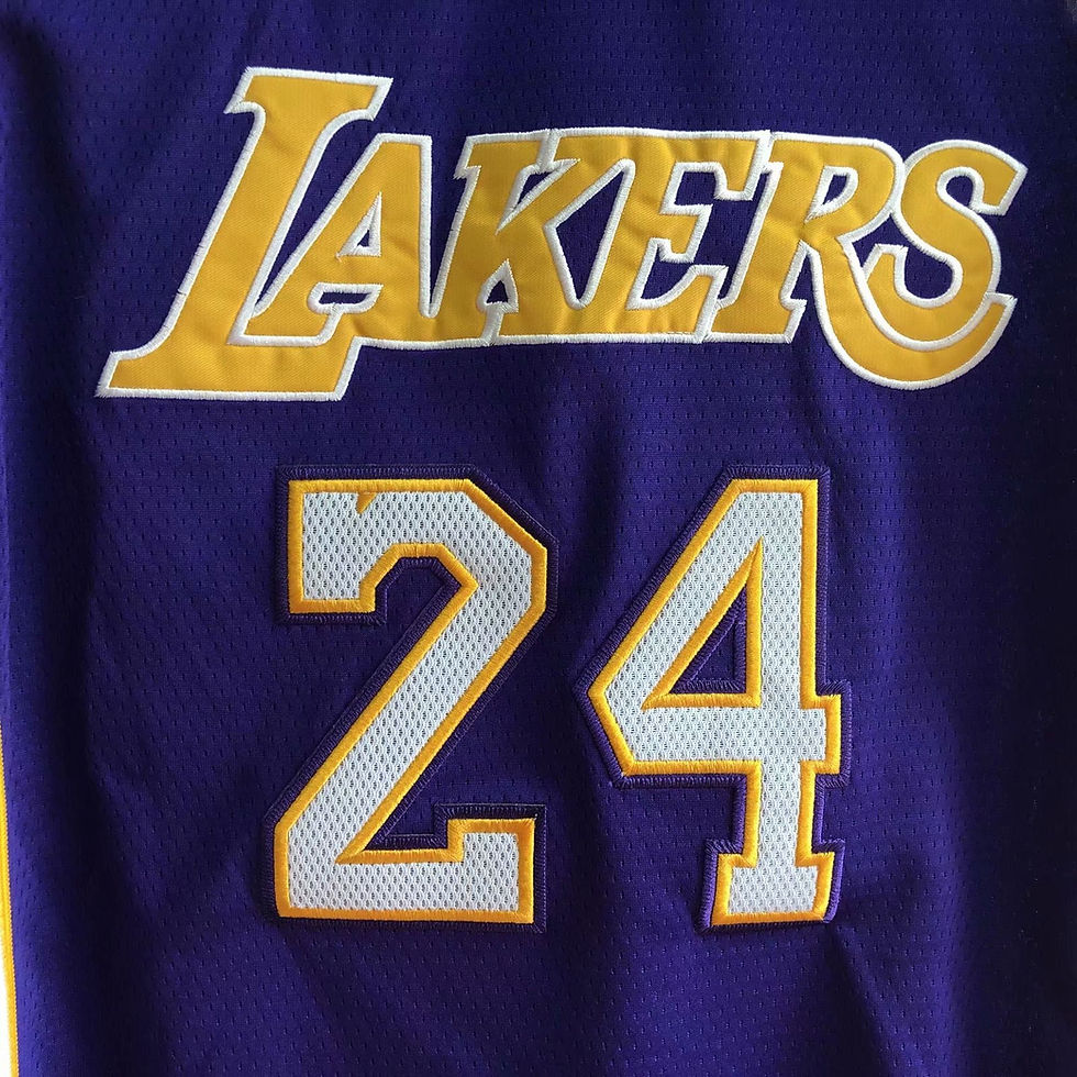 Küçük resim: Los Angeles Lakers x Kobe Bryant 2008 Şampiyonluk Forması
