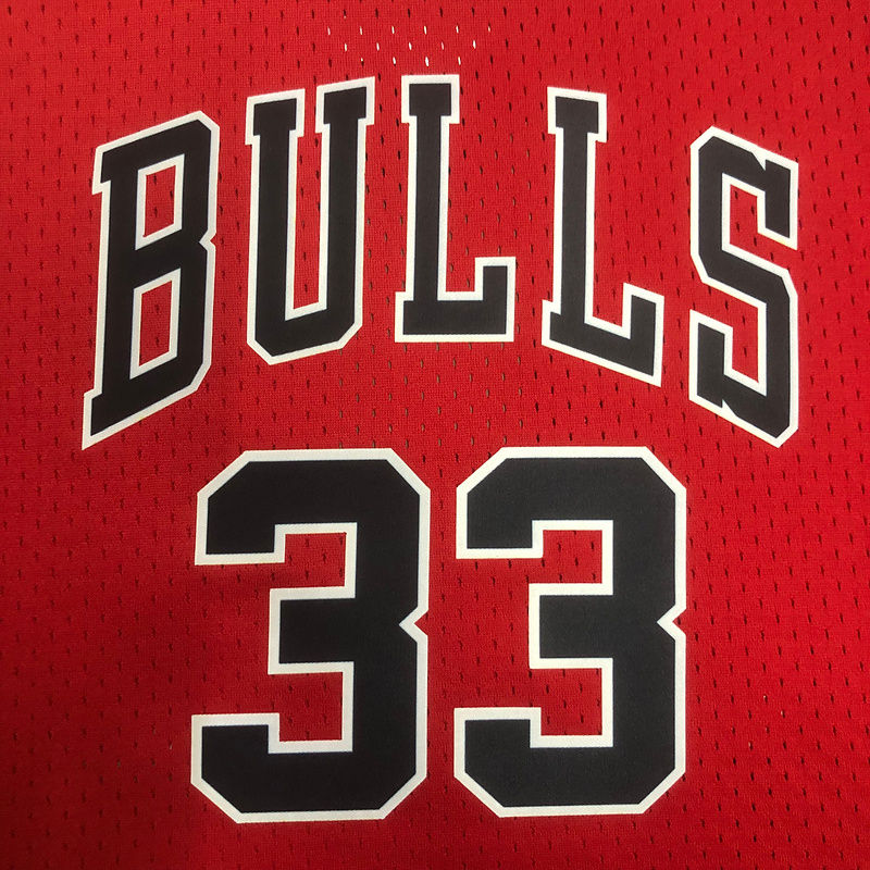Küçük resim: Chicago Bulls Kadın Crop Forma