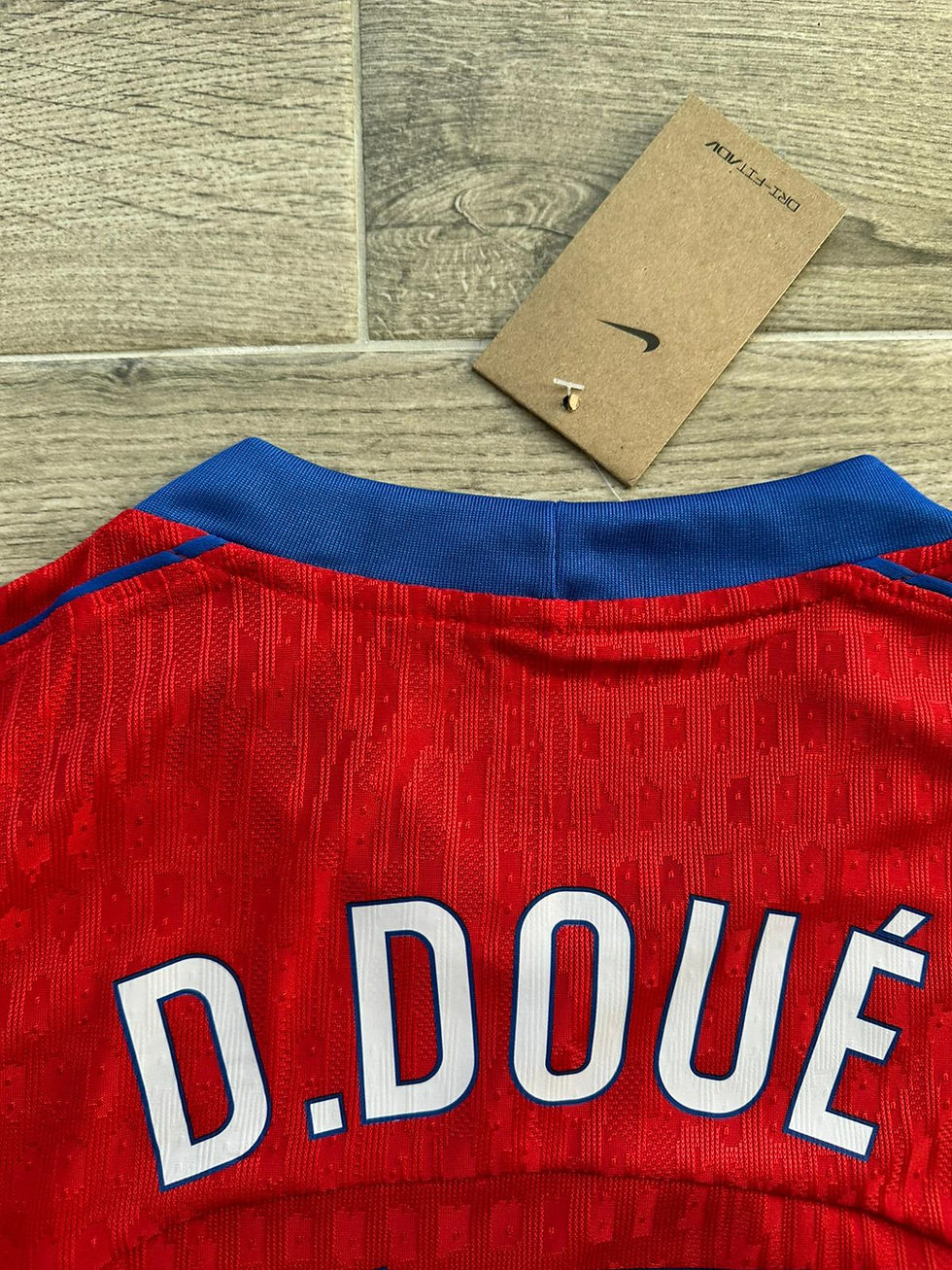 Küçük resim: PSG 25/26 Desire Doue Alternatif Forması - Hemen Kargo Player Version