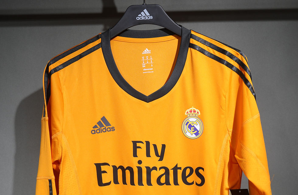 Küçük resim: Real Madrid 13/14 Alternatif Forması