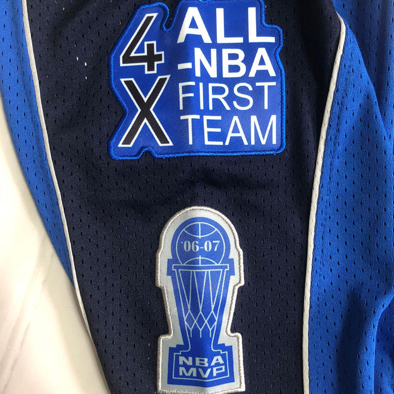 Küçük resim: Dallas Mavericks Dirk Nowitzki Hall of Fame Forması