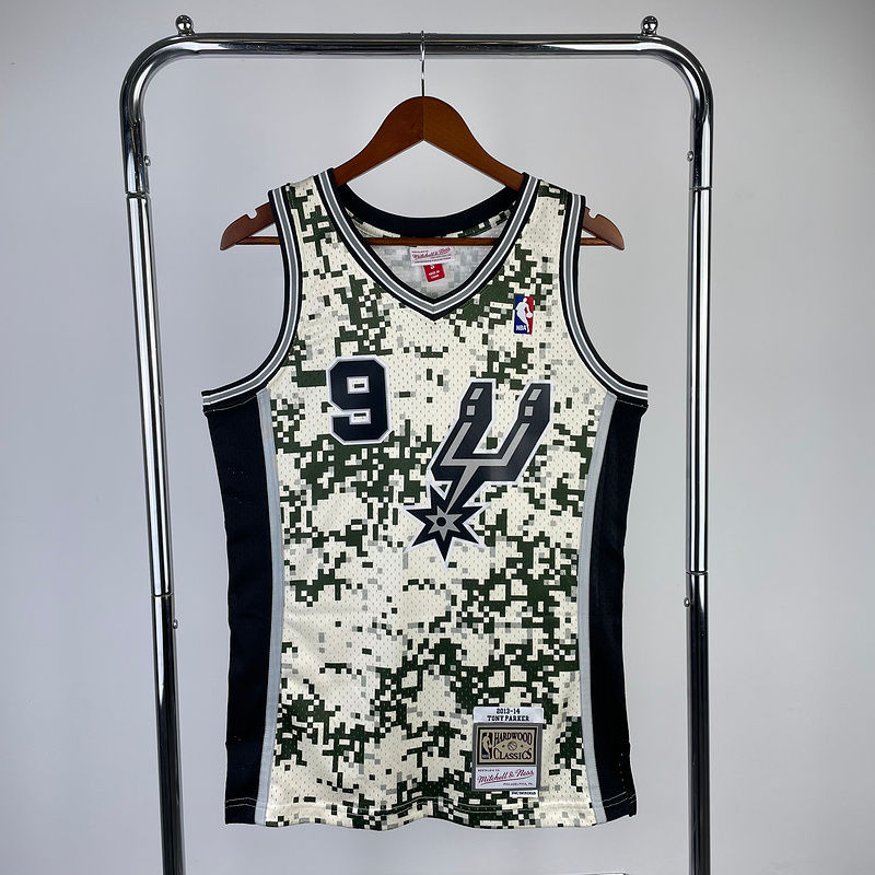 Küçük resim: San Antonio Spurs 13/14 Camo Forması