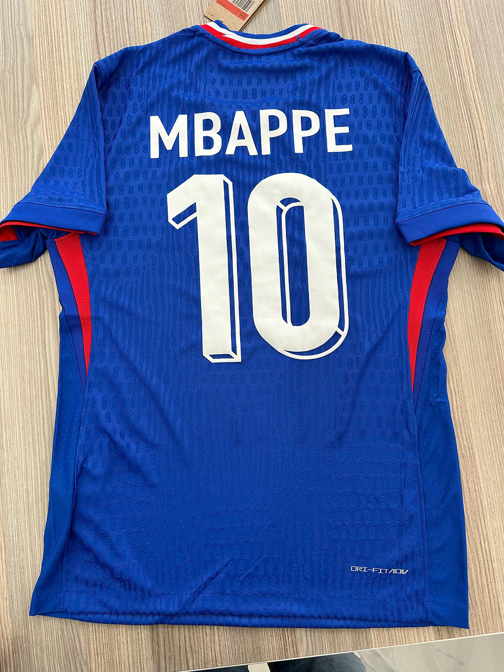 Küçük resim: Fransa 24/25 İç Saha Forması - Hemen Kargo Player Version