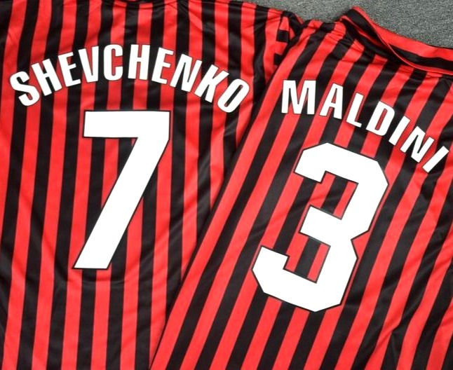 Küçük resim: AC Milan 99/00 İç Saha Forması