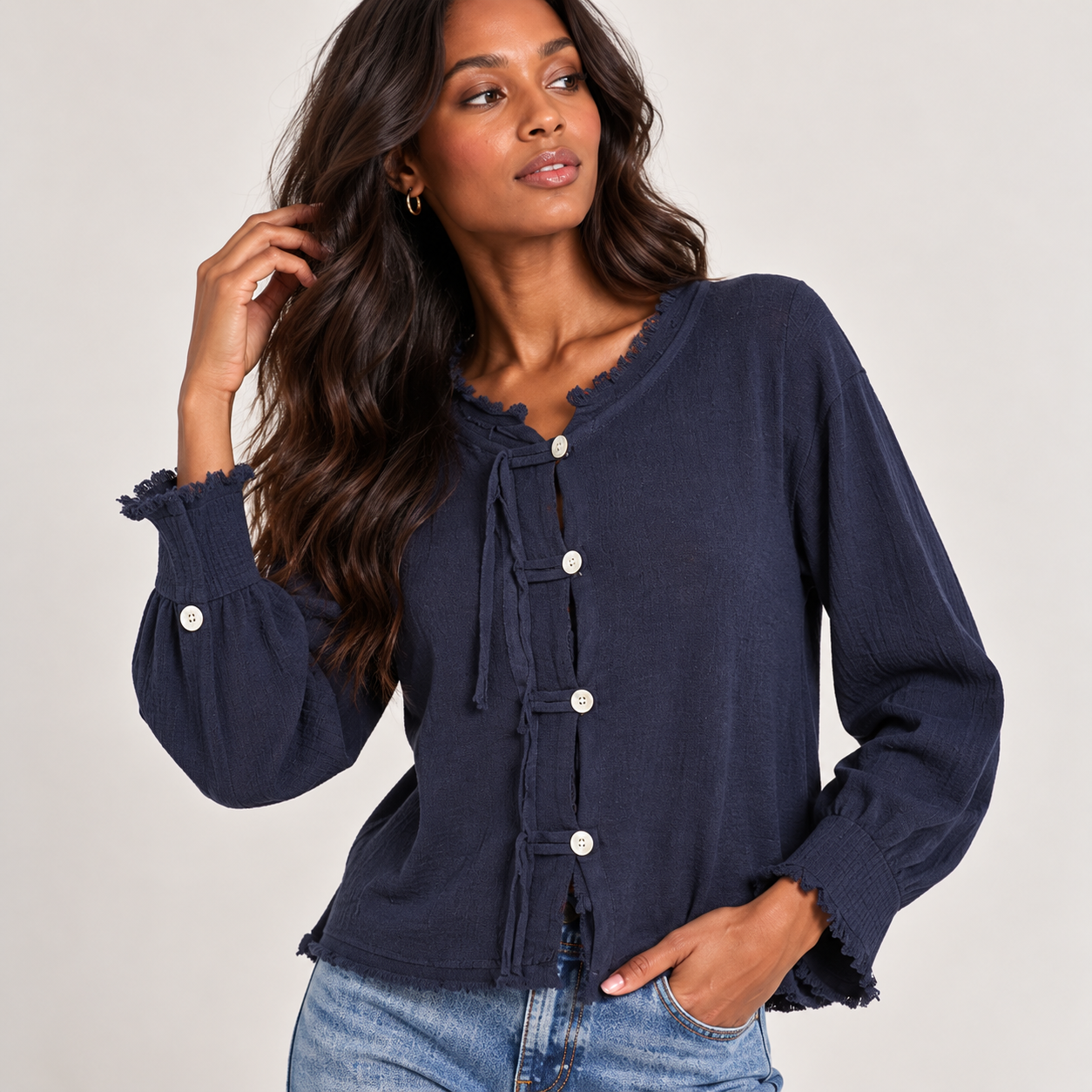 Blusa cuello deshilachado 