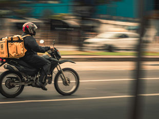 ¿Cómo son los trabajadores de Rappi y PedidosYa? Descúbrelo en este informe de WorkerTech Argentina