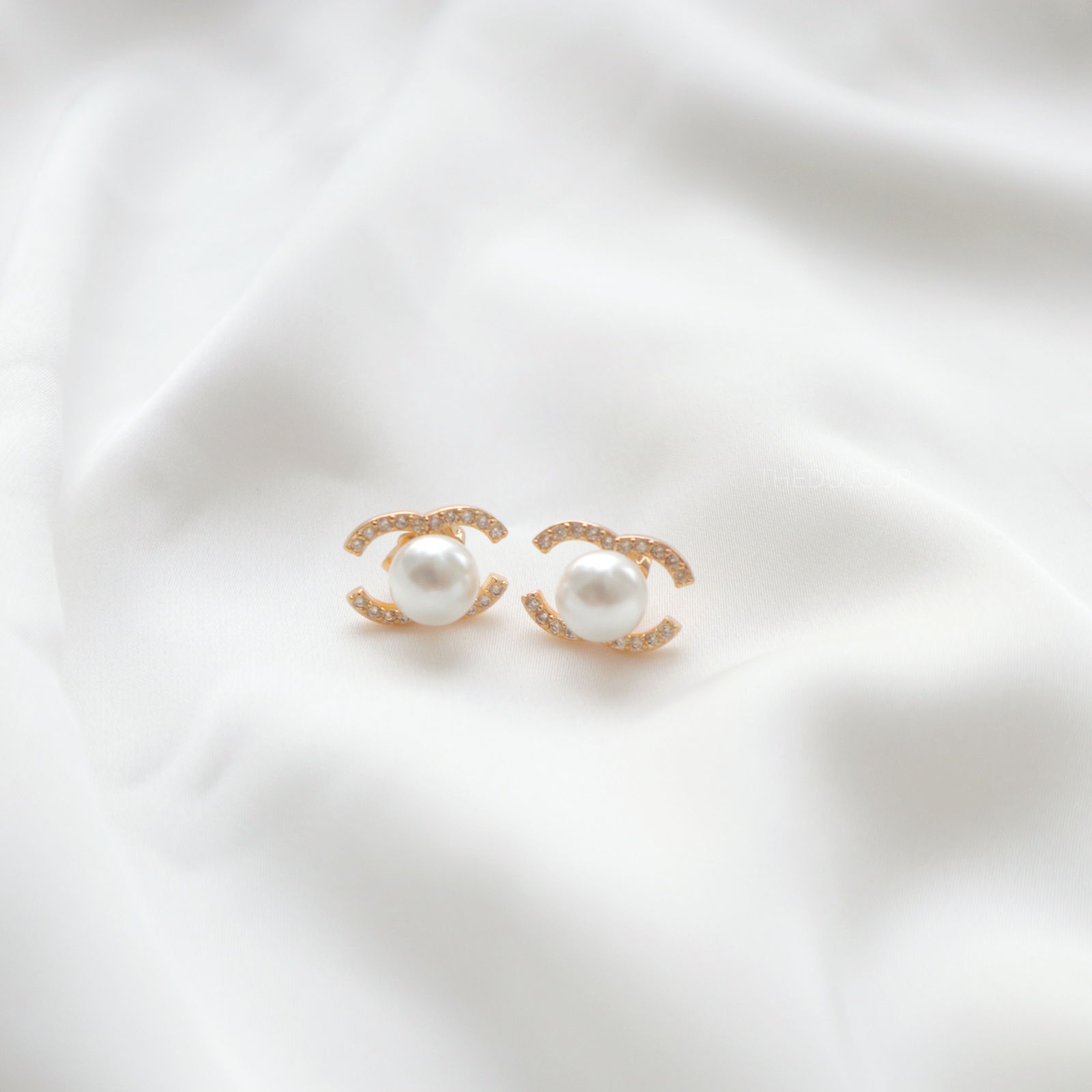 Chanel Faux Pearls Stud Earrings