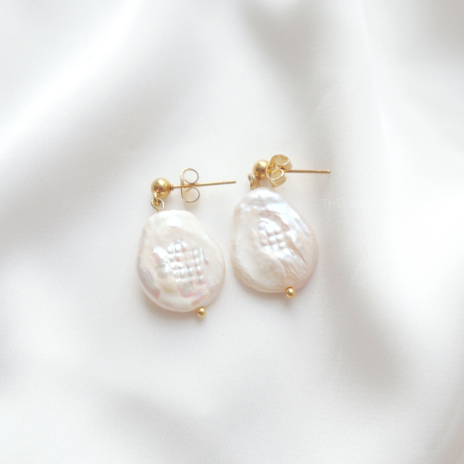 Esmeralda Freshwater Pearl Earrings