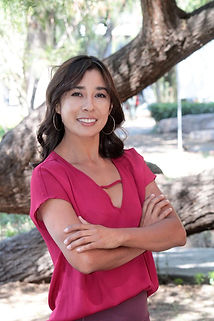 Carolina Estrada García est candidate au titre de psychologue elle a de formation juridique, spécialisée dans l'interventio