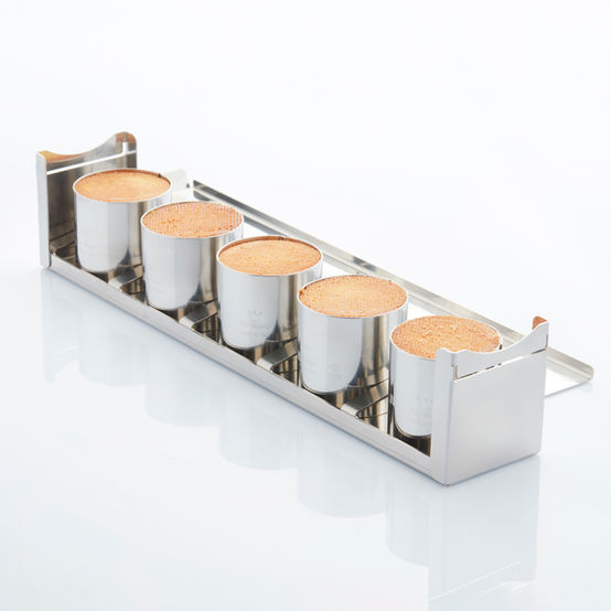 Stainless steel bar for single-portion cakes