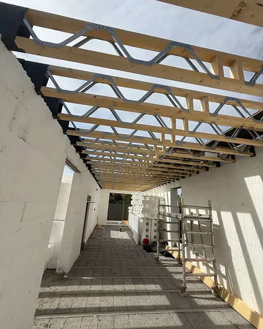 Posi-Joist floor installation on new build project