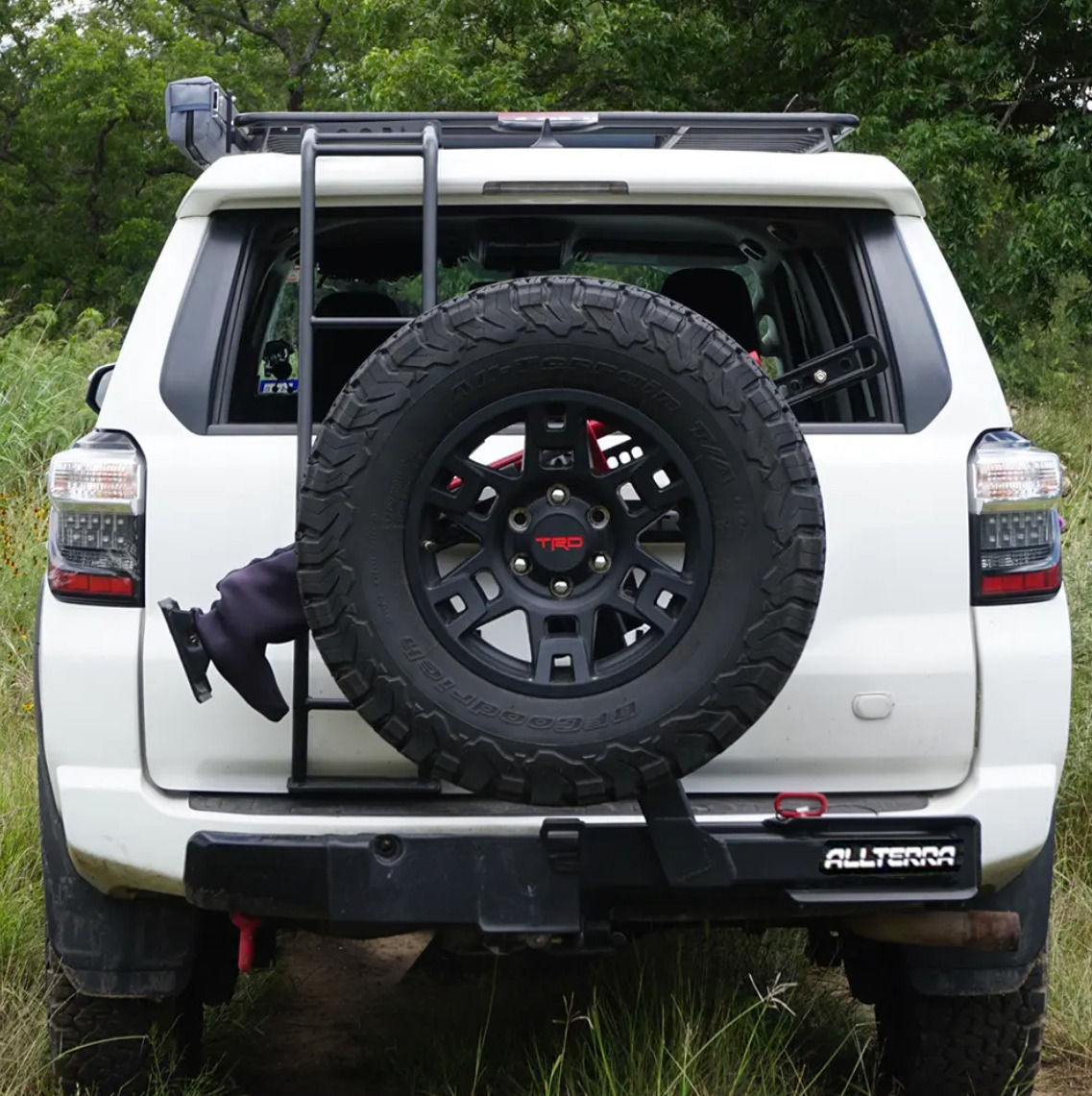 Hitch Mounted Tire Rack