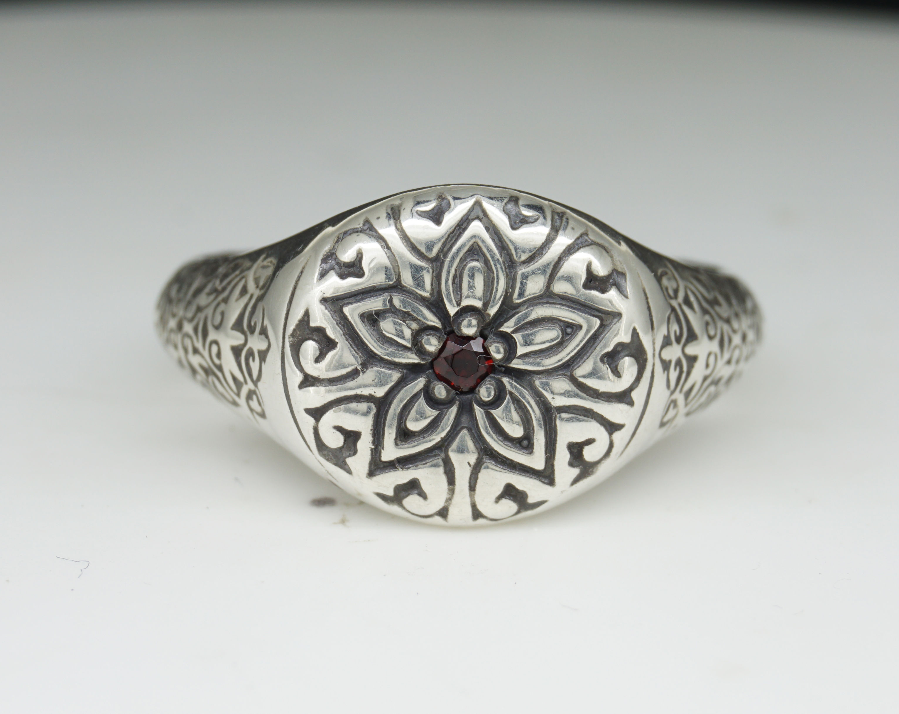 Silver Flower Ring - Size O 1/2 UK or 7 1/2 US