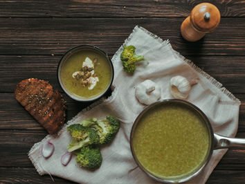 Aufessen statt Wegschmeißen, köstliche Wintersuppe aus Kohlresten