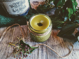 Straffende Efeu Salbe