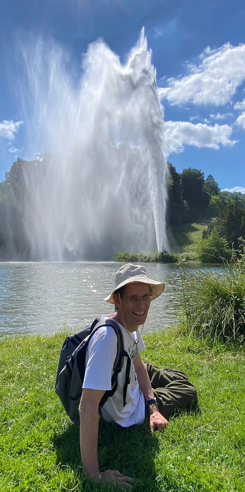 芝生に座って楽しむこともできます