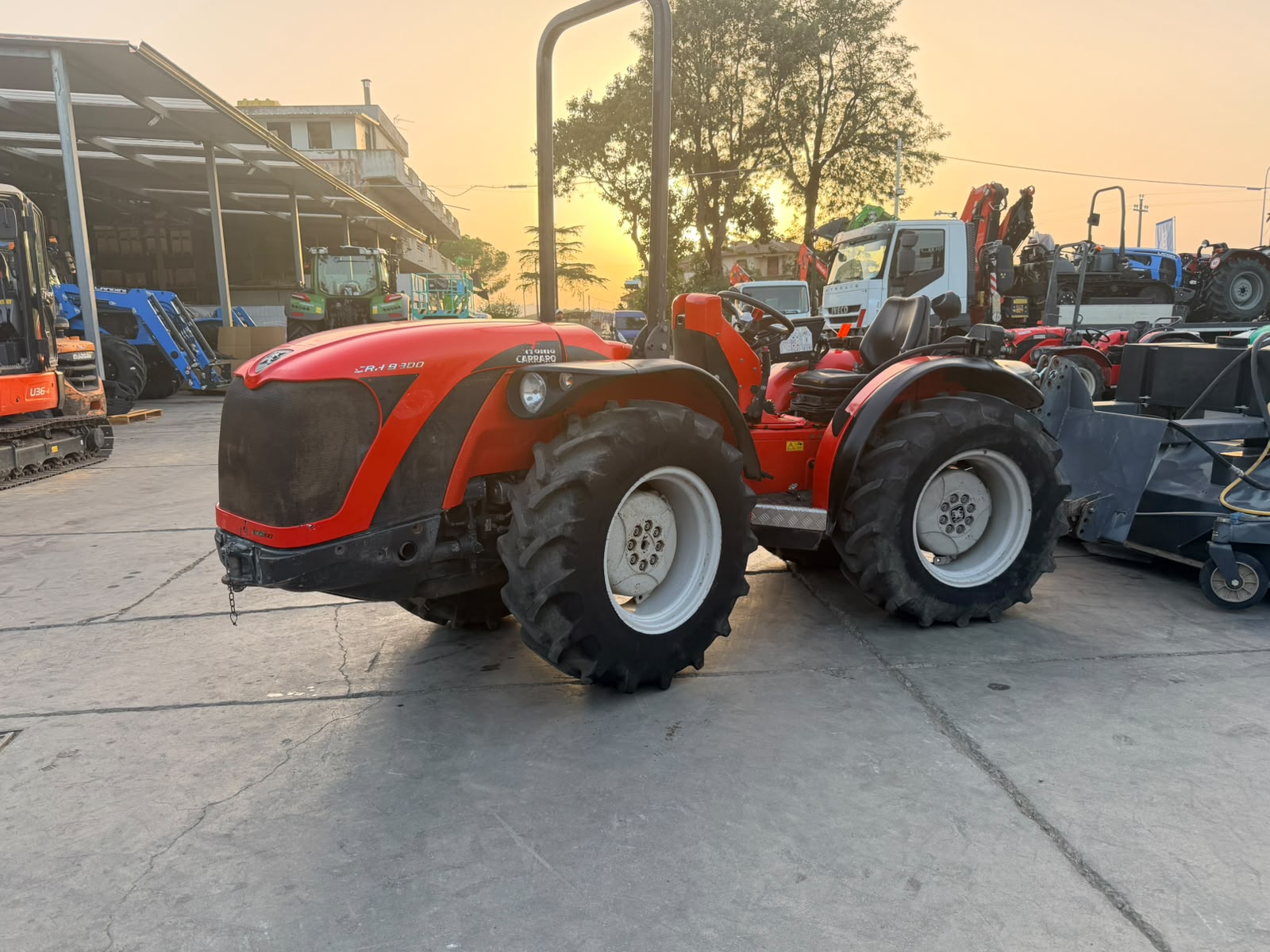 Antonio Carraro SRH 8900 TRATTORE USATO