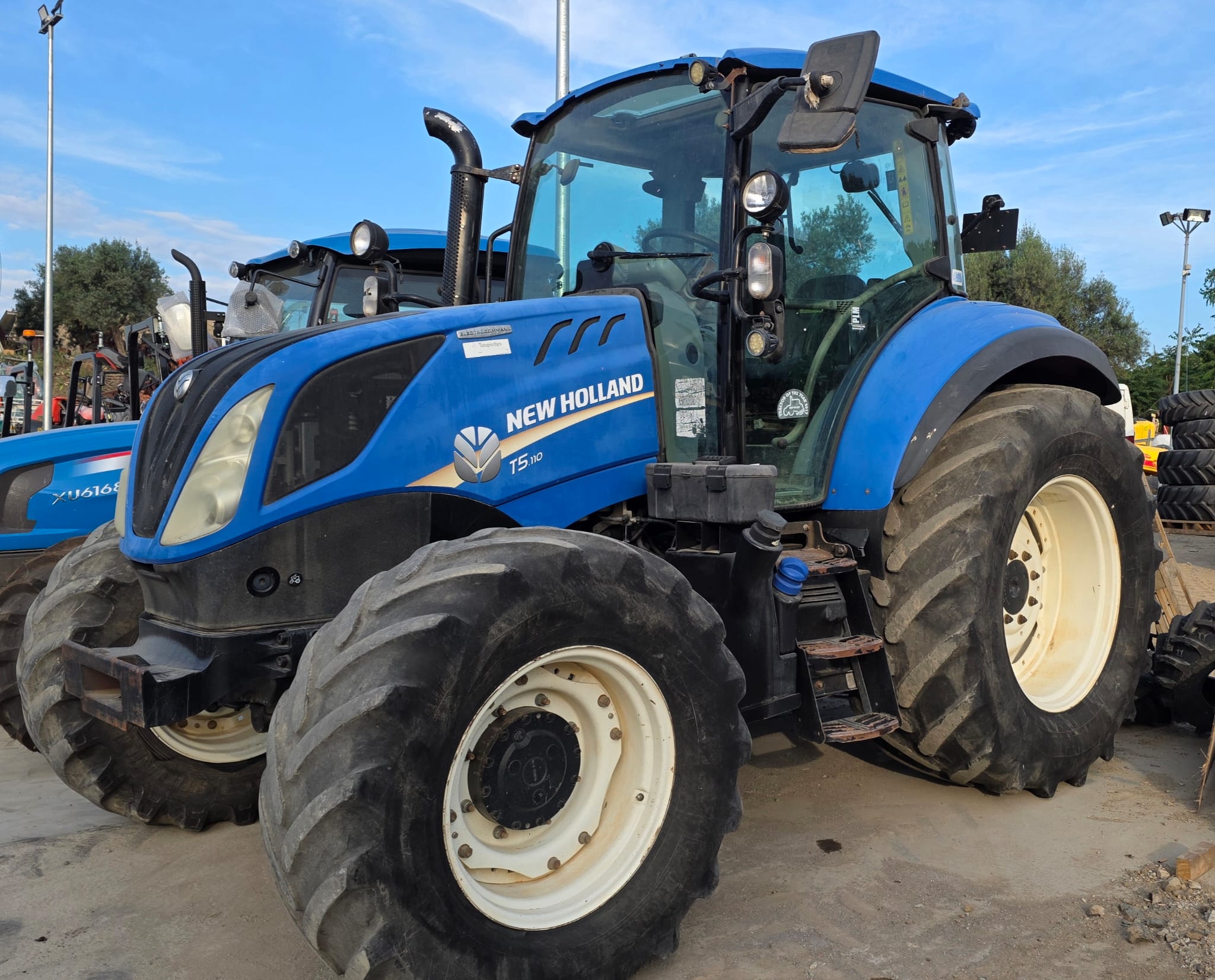 NEW HOLLAND T5.110 ELETTROCOMAND USATO
