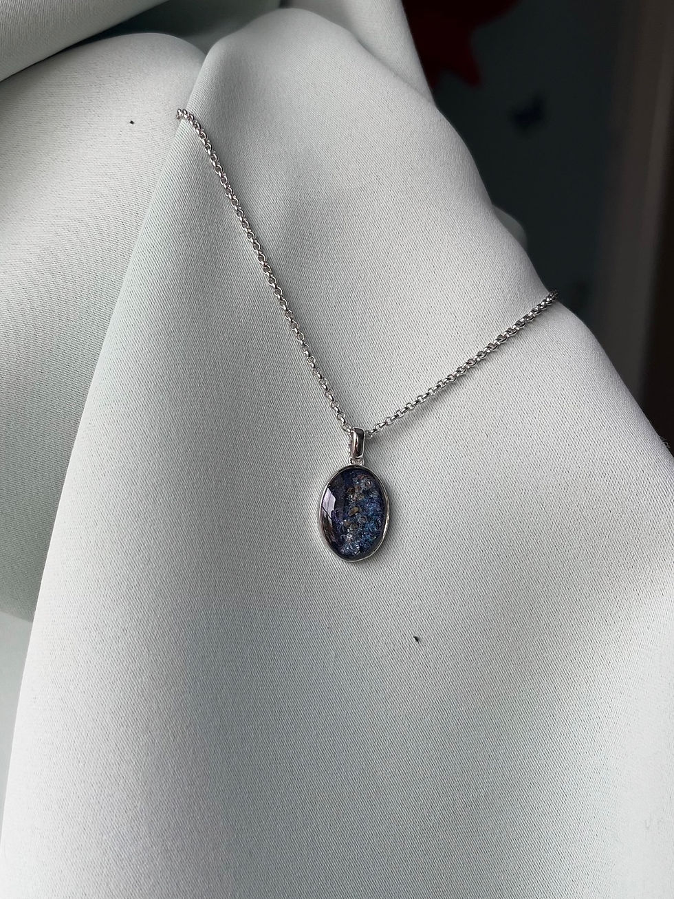 Aurora Pendant