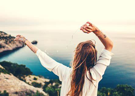 How to live a happier 2023
