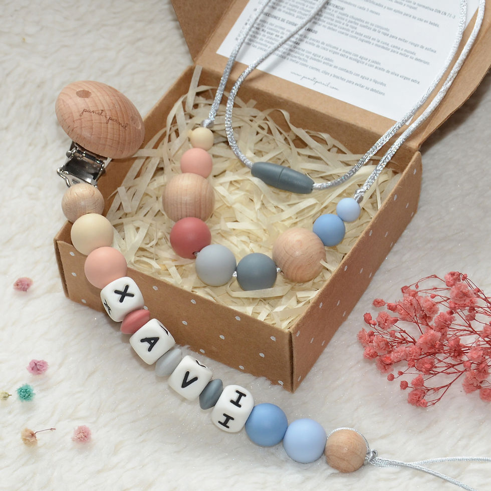 Collar de lactancia y Chupetero Personalizado modelo VELVET en color gris, azul y tierra