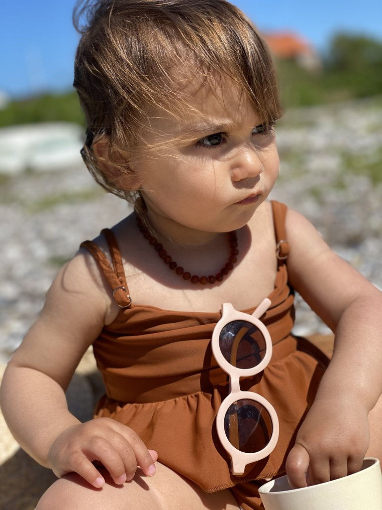 Miniatura: Bebé con gafas de sol Grech and Co color Shell - Accesorios para bebé