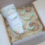 Muselina Confetti con mordedor y collar y chupetero personalizado modelo Mosaic Menta