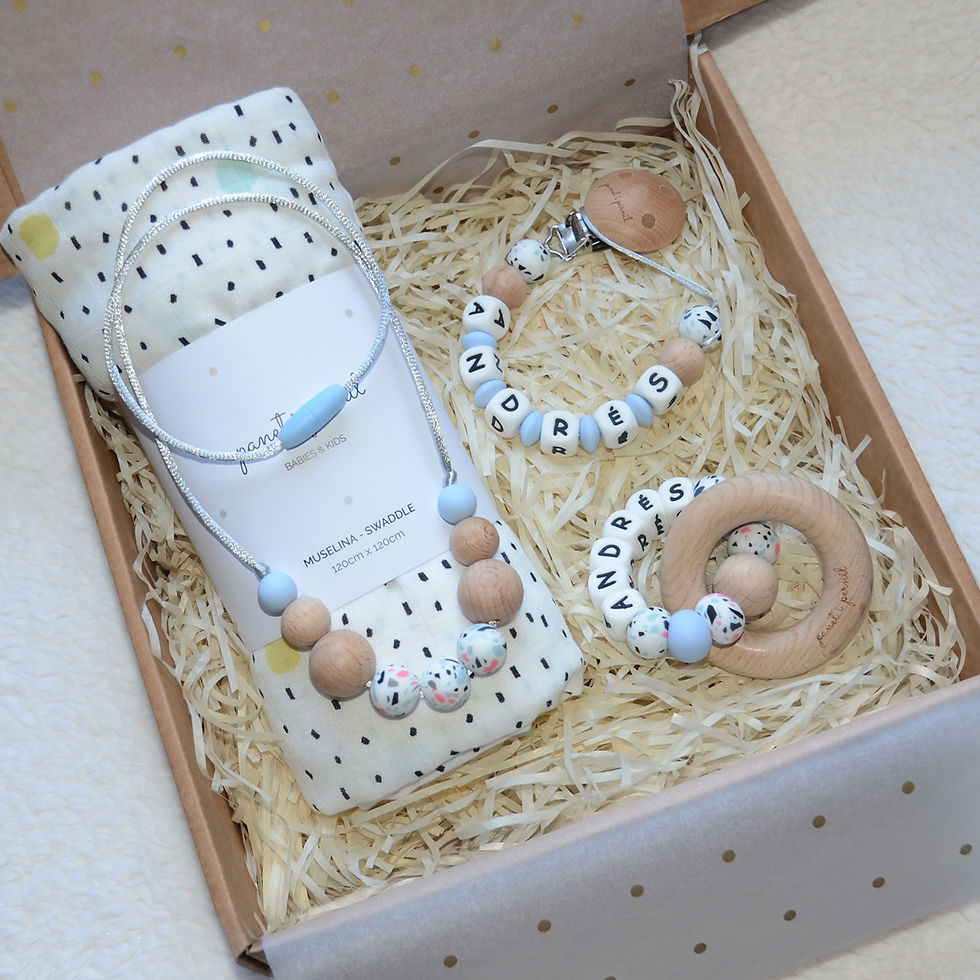 Miniatura: Muselina Confetti con mordedor y collar y chupetero personalizado modelo Mosaic Celeste