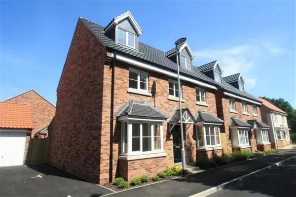 Green Lane, Red Lodge