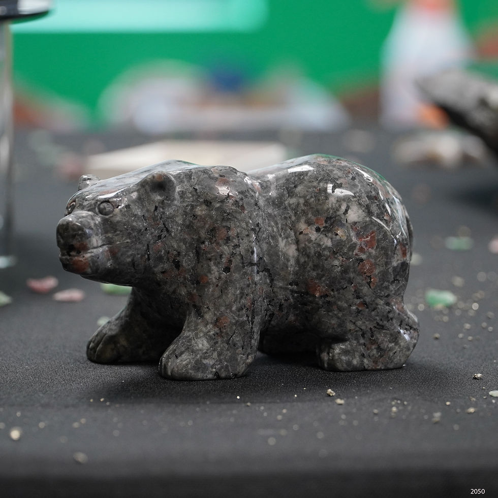 Thumbnail: Bear Carving - Fluorescent